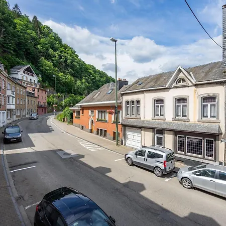 Chez Nadine 라로셰안알데네